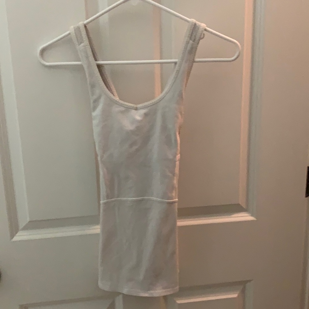 White ivivva tank top